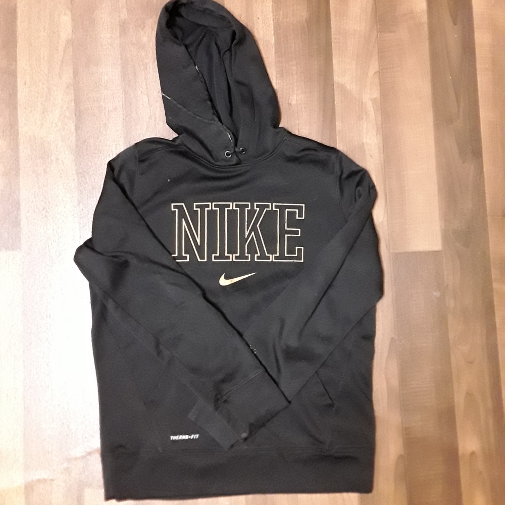 Basic Nike hoodie pullover